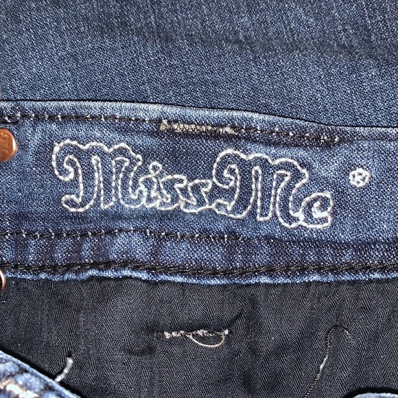 Miss Me Capris - Picture 5 of 10